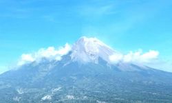 Buka Tutup Bandara Sekitar Gunung Merapi Demi Keselamatan Penerbangan