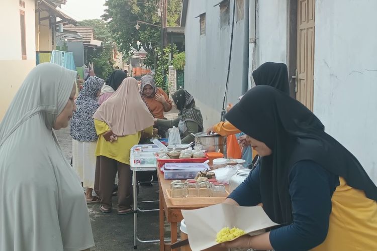 Jalan Ditutup karena Marak Curanmor, Ibu-ibu di Purwakarta Buka Lapak Kuliner