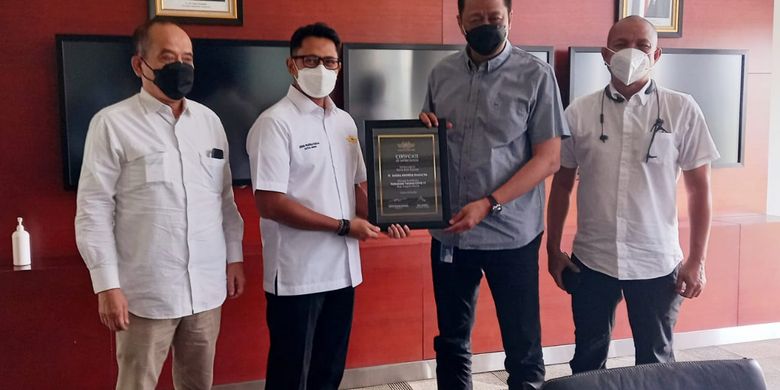 Difasilitasi Garuda Awak Maskapai Anggota Inaca Ikut Program Vaksin Covid 19 Halaman All Kompas Com