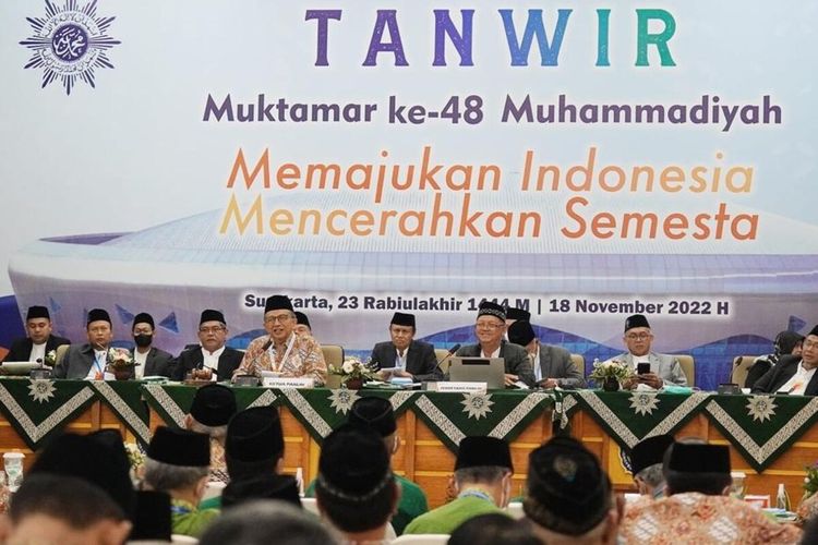 Sidang pleno IV Tanwir Muhammadiyah untuk menetapkan 39 nama calon anggota PP Muhammadiyah masa jabatan 2022-2027 di Auditorium Mohamad Djazman UMS Surakarta di Sukoharjo, Jawa Tengah, Jumat (18/11/2022).