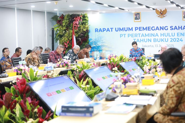 Produksi minyak dan gas bumi (migas) PHE melebihi 1 juta barel setara minyak per hari.