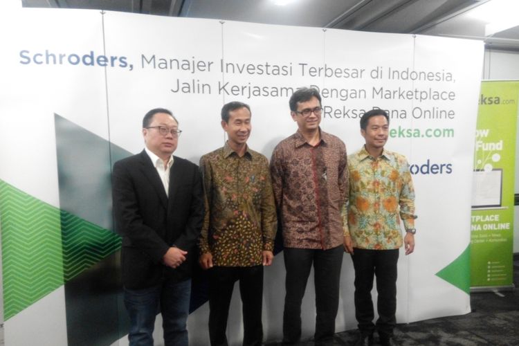 Kerja sama penjualan reksa dana Schroders dan Bareksa di Gedung Bursa Efek Indonesia, Rabu (18/10/2017).