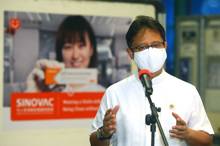 Indonesia's Health Minister Budi Gunadi Sadikin speaks during a press conference in Soekarno-Hatta International Airport in Tangerang, Banten on the outskirts of the capital Jakarta. ANTARA/Muhammad Iqbal/aww.