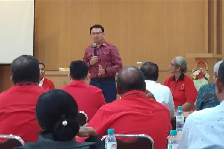 Ahok saat berdialog dengan tokoh agama dan akademisi di Kota Kupang, NTT, Selasa (13/8/2019)