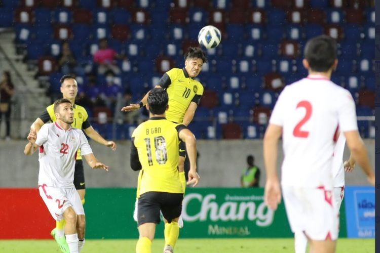 Pertandingan Malaysia vs Tajikistan pada laga final King's Cup 2022 di 700th Anniversary Stadium, Chiang Mai, Thailand, Minggu (25/9/2022).