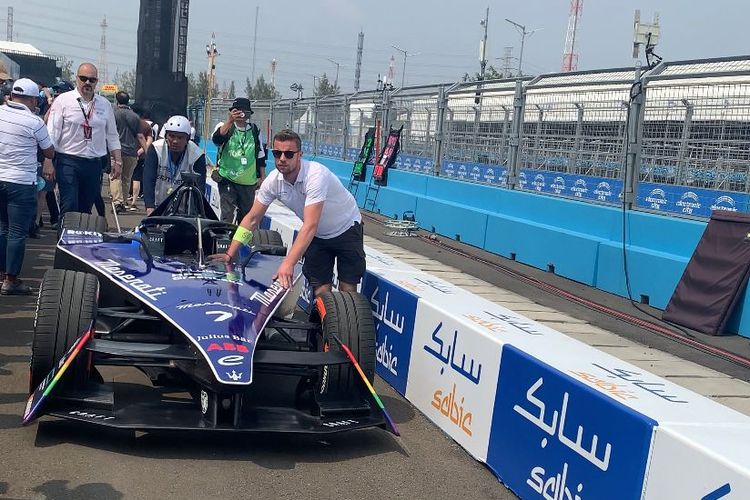 Formula E Jakarta 2023 berlangsung di Jakarta International E-Prix Circuit (JIEC), Ancol, Jakarta Utara, pada Sabtu (3/6/2023).