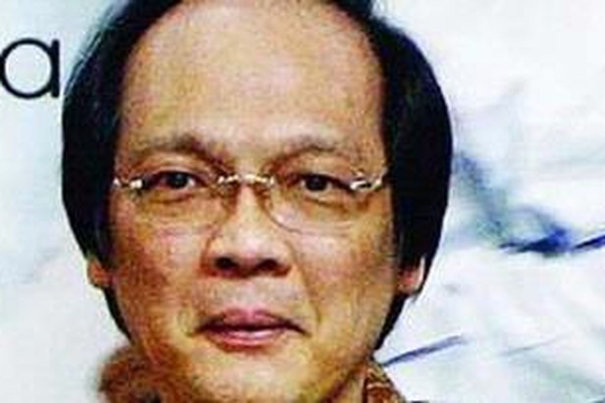 Chief Executive Officer (CEO) GarudaFood Sudhamek AWS