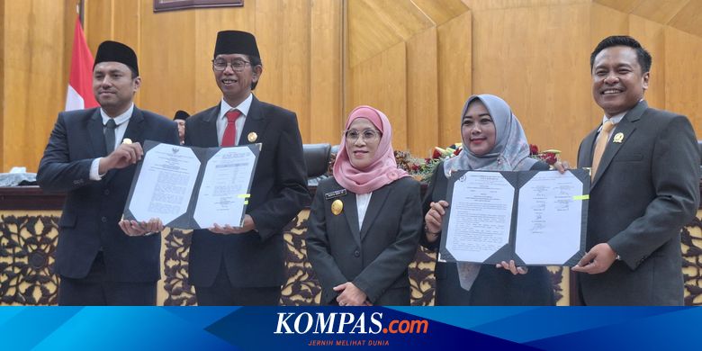 Ketua DPC PDI-P Kembali Ditunjuk Jadi Ketua DPRD Surabaya Periode 2024-2029