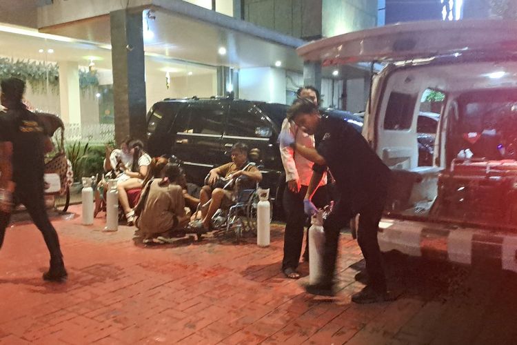 Kebakaran Hotel Grand Hap Solo, Tamu Alami Kesulitan Bernapas akibat Hirup Asap