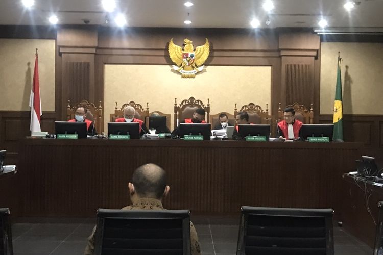Direktur Ekspor Produk Pertanian dan Kehutanan Kementerian Perdagangan (Kemendag) RI Farid Amir dalam persidangan di Pengadilan Tindak Pidana Korupsi (Tipikor) pada Pengadilan Negeri (PN) Jakarta Pusat, Selasa (20/9/2022). Farid dihadirkan sebagai saksi kasus dugaan korupsi terkait izin ekspor minyak sawit mentah atau crude palm oil (CPO).