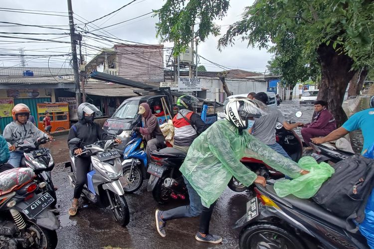 Situasi hujan lebat dan berpotensi banjir