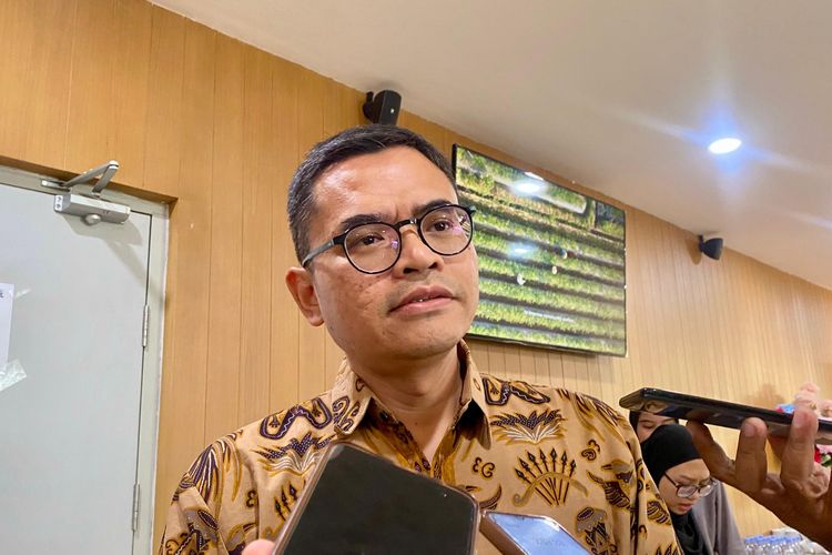 Kepala Pusat Standar dan Kebijakan Pendidikan Kemendikbudristek, Irsyad Zamjani saat jumpa media di Taman Ismail Marzuki, Jakarta, Jumat (19/7/2024). 