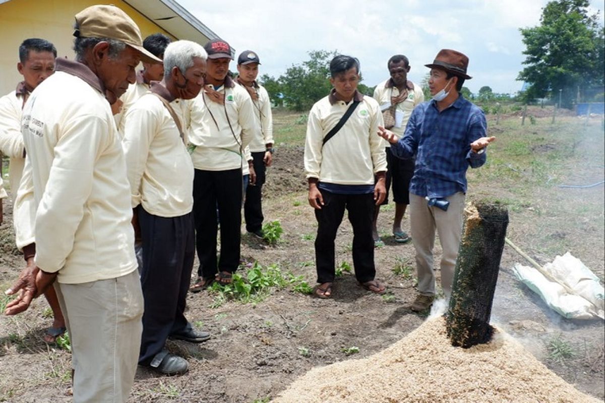 Edukasi retorasi lahan gambut.