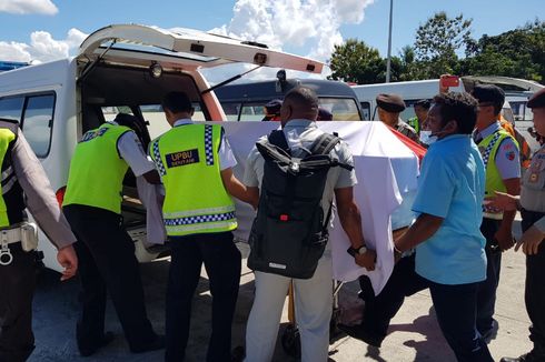 8 Jenazah Korban Kecelakaan Pesawat Dimonim Diterbangkan ke Jayapura
