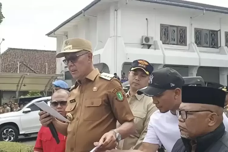 Wali Kota Sukabumi Minta Maaf dan Jawab Tuntutan RT/RW, P2RW Dilanjutkan, Dana Abadi Dikaji