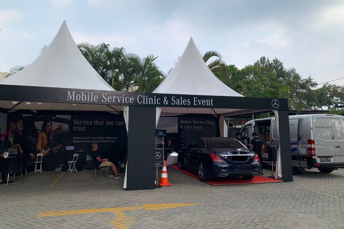 Mercedes-Benz Mobile Service Clinic and Sales Event hadir di kota Bogor untuk layanan perawatan ringan kendaraan para pelanggan setia Mercedes-Benz, termasuk pemeriksaan umum dan pemeriksaan emisi tanpa biaya.