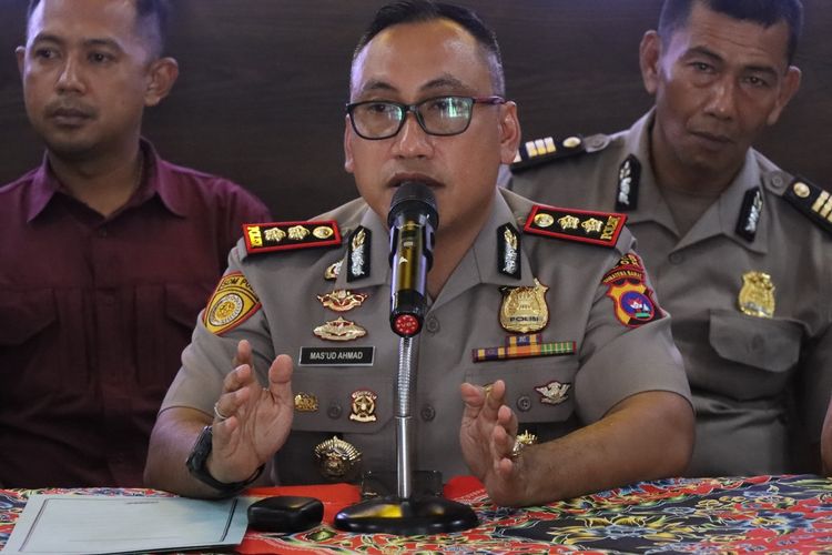 Viral Rombongan Berhenti dan Foto-foto di Jalur Ekstrem Sitinjau Lauik, Kapolres Solok Kota Minta Maaf