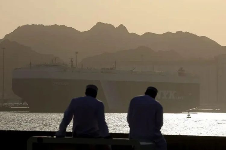 Harga Minyak Dunia Melemah Setelah Serangan Kapal di Dekat Oman
