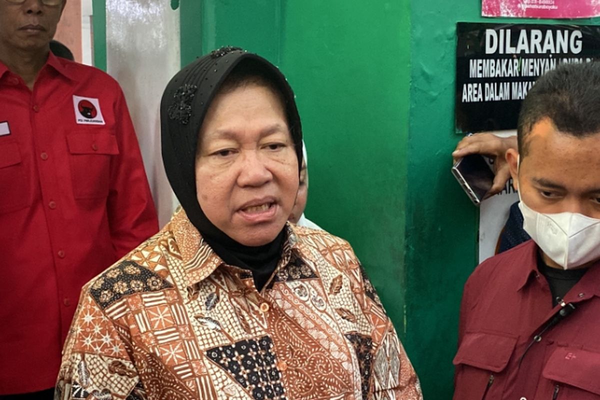 Tri Rismaharini, saat kunjungi Makam Sunan Bungkul, Surabaya, Kamis (29/8/2024).