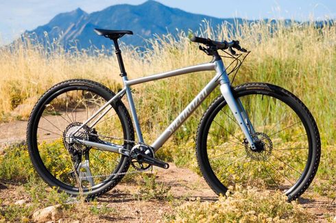 Sepeda Gravel Flat-Bar Sama dengan Sepeda Gunung Model Lama, Benarkah?