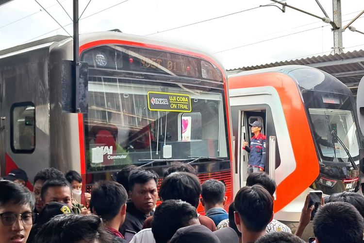 Perayaan Seabad KRL di Indonesia, KAI Hadirkan Kereta Legendaris