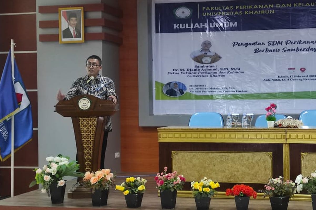 Pelaksana Tugas (Plt) Kepala BRSDM Kusdiantoro saat mengisi kuliah umum di Unkhair, Ternate, Maluku Utara, Kamis (17/2/2022).