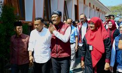 Gus Ipul Membuka MPLS Sekolah Rakyat di Ponorogo yang Kelola Peternakan Ayam Petelur
