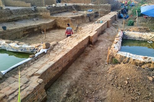 Ekskavasi Struktur Bata Kuno di Mojokerto, Diduga Dinding Penahan dari Permukiman Elite Majapahit