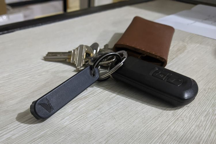 Kunci Emergency dan Remote Smartkey untuk motor Honda Vario 150 Keyless