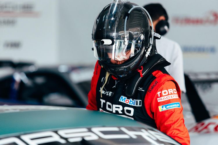 Ajang balap Porsche Sprint Challenge Indonesia 2025