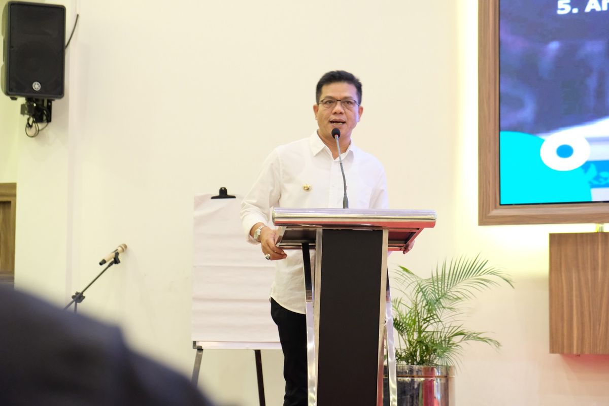 Bupati Bandung Dadang Supriatna menggelar kegiatan Bimbingan Teknis (Bimtek) Perhitungan dan Penginputan Peningkatan Penggunaan Produk Dalam Negeri (P3DN) ke dalam Sistem Informasi Pengadaan Daerah (SIPD) P3DN di lingkungan Pemerintah Kabupaten (Pemkab) Bandung selama dua hari, mulai Selasa (21/11/2023) dan Rabu (22/11/2023).