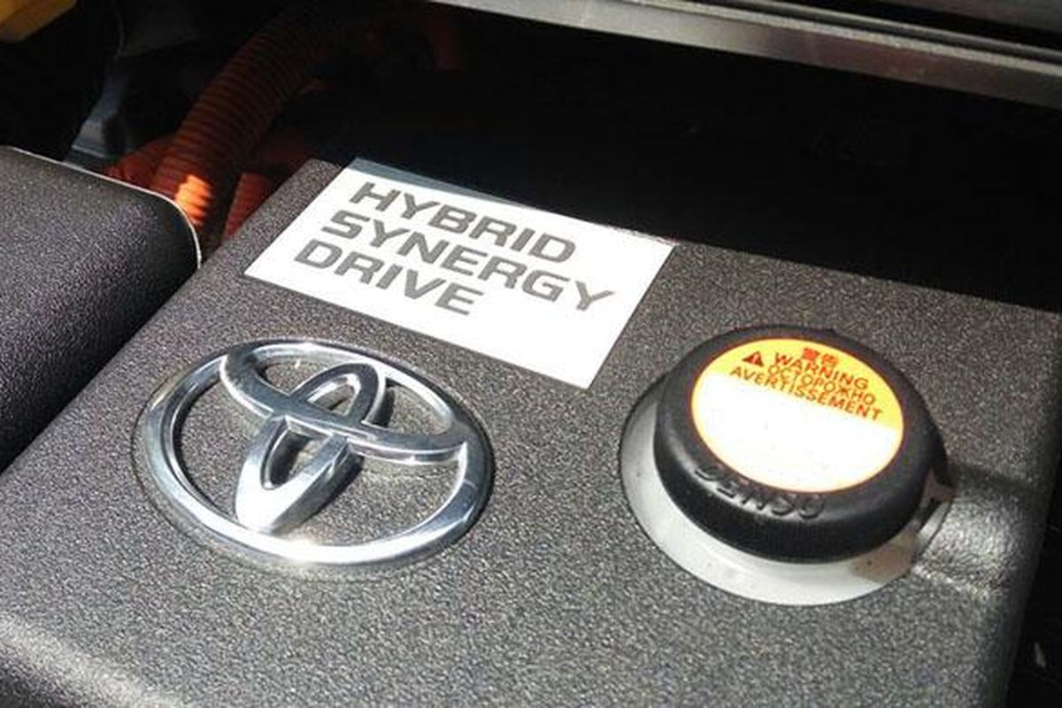 Teknologi mesin hybrid Toyota