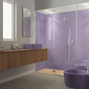 Ilustrasi kamar mandi dengan dinding berwarna ungu
