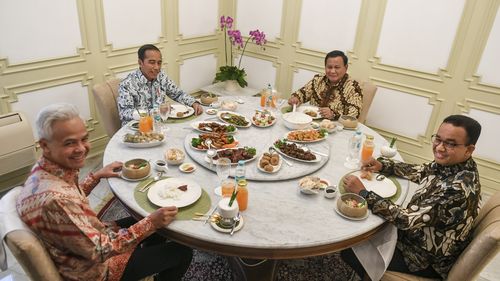 BERITA FOTO: Momen Kebersamaan Jokowi, Prabowo, Ganjar, dan Anies Saat Makan Siang di Istana