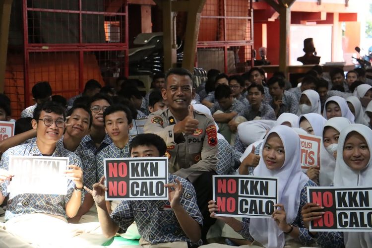 Kabag SDM Polres Pemalang sosialisasikan penerimaan calon Polri kepada siswa kelas XII