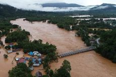 5 Fakta Banjir Bandang di Sulawesi dan Kalimantan, 56 Rumah Hanyut hingga Jenazah Diangkut dengan Perahu Karet