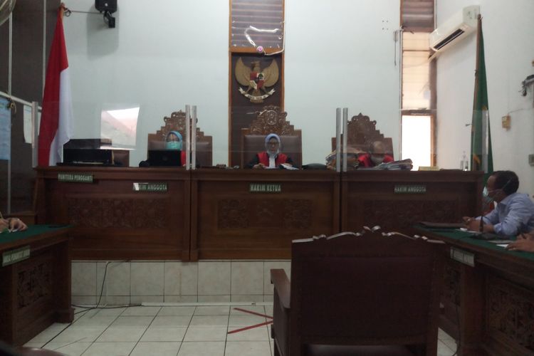 Suasana sidang putusan aktor Jefri Nichol atas kasus wanprestasi di Pengadil Negeri (PN) Jakarta Selata, Rabu (16/12/2020).
