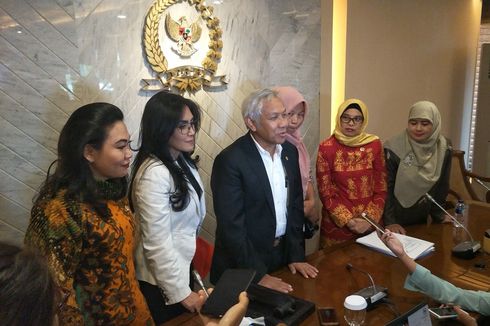 Sepanjang Pekan Ini, Amnesti untuk Baiq Nuril Berproses di DPR