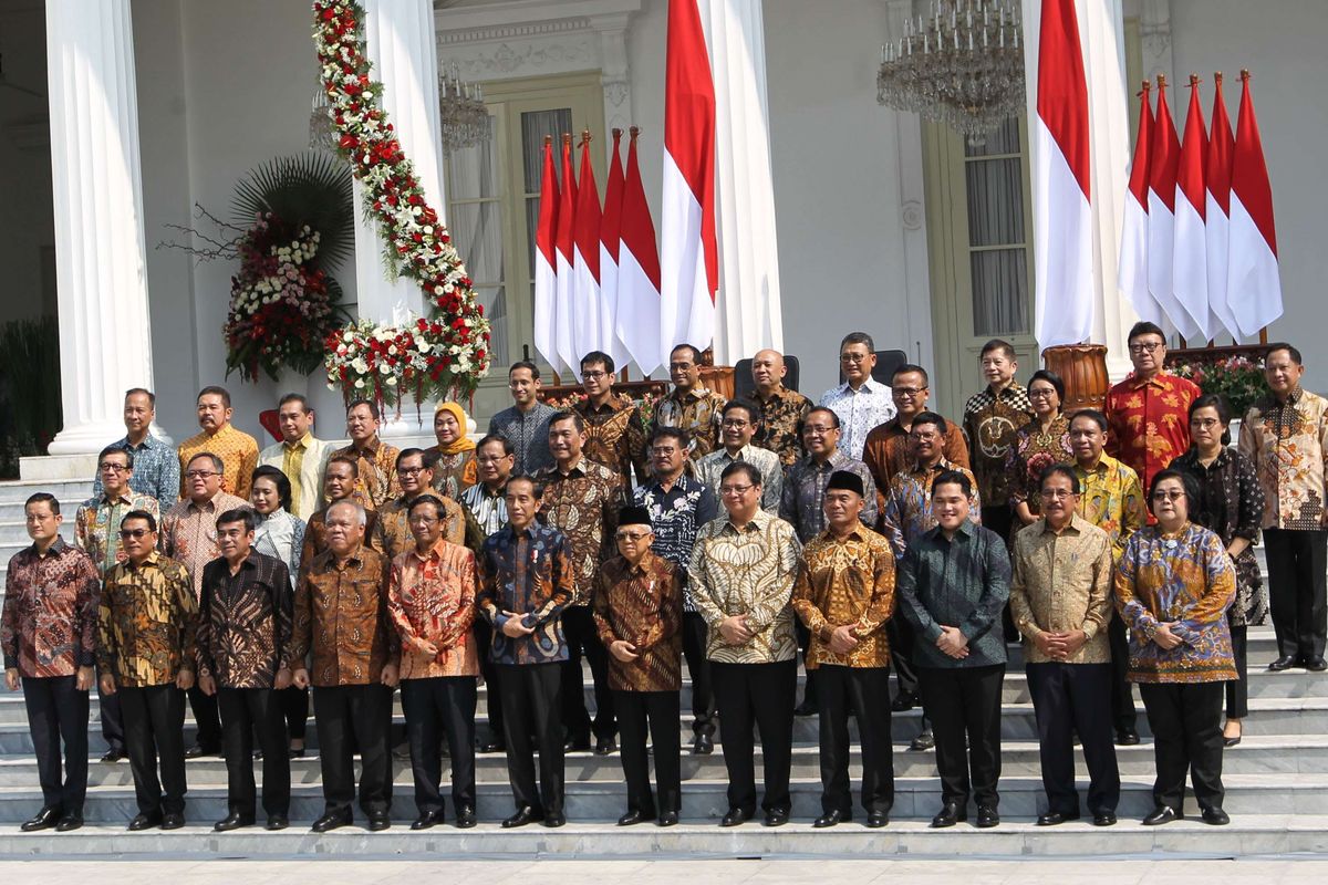 Presiden RI, Joko Widodo memperkenalkan menteri-menteri Kabinet Indonesia Maju dan pejabat setingkat menteri sebelum pelantikan di Istana Negara, Jakarta, Rabu (23/10/2019). Presiden RI Joko Widodo mengumumkan dan melantik Menteri-menteri Kabinet Indonesia Maju serta pejabat setingkat menteri.