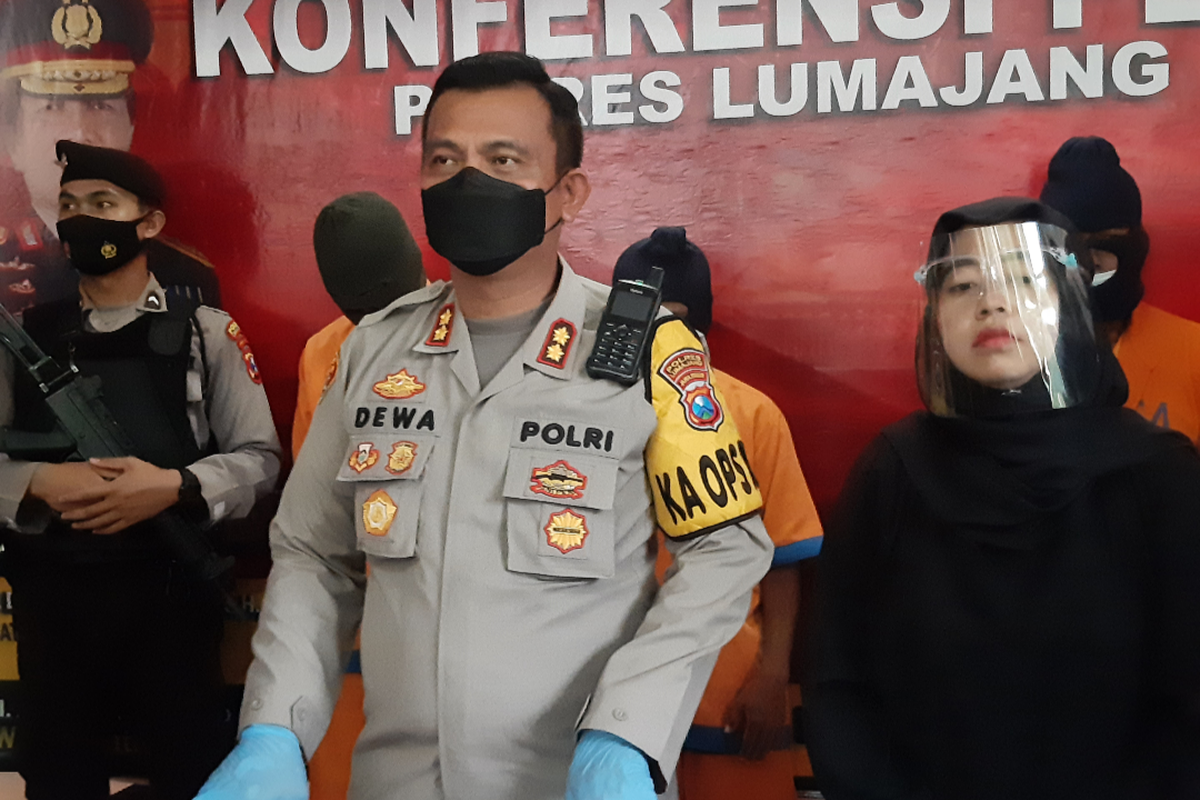 Kapolres Lumajang AKBP Dewa Putu Eka Darmawan di Mapolres Lumajang, Senin (18/4/2022)