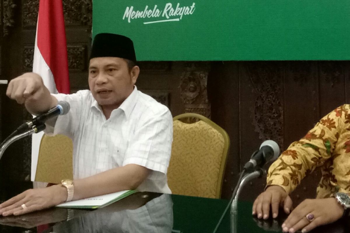 Ketua Lembaga Pemenangan Pemilu PKB Marwan Jafar (kiri) saat menggelar konferensi pers di DPP PKB