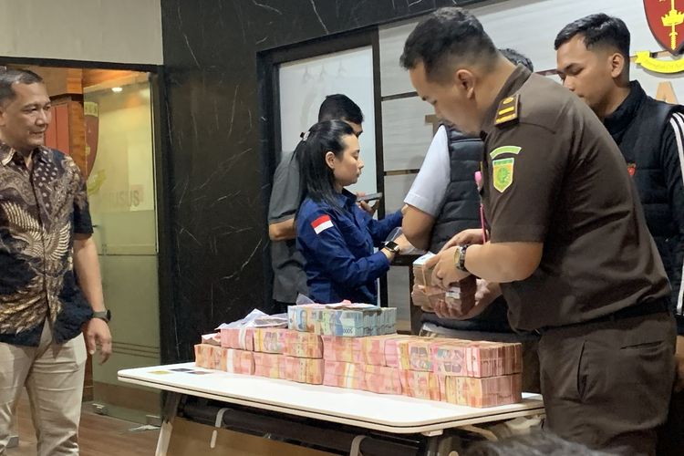 Misteri Sosok Roy di Pusaran Pungli Perizinan di Dinas ESDM Jatim 