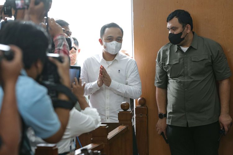 Terdakwa kasus pembunuhan berencana Brigadir J atau Nofriansyah Yosua Hutabarat, Ricky Rizal menjalani sidang di Pengadilan Negeri Jakarta Selatan, Senin (16/1/2022). Ricky Rizal dituntut 8 tahun penjara.