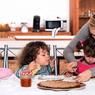 Mengajari Anak Sopan-santun di Meja Makan