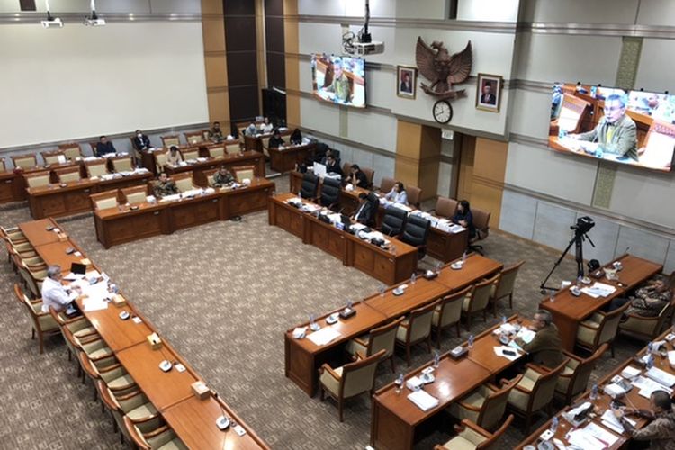 Uji kelayakan dan kepatutan calon hakim Mahkamah Konstitusi (MK) oleh Komisi III DPR RI di Kompleks Parlemen, Senayan, Jakarta, Senin (25/9/2023). 