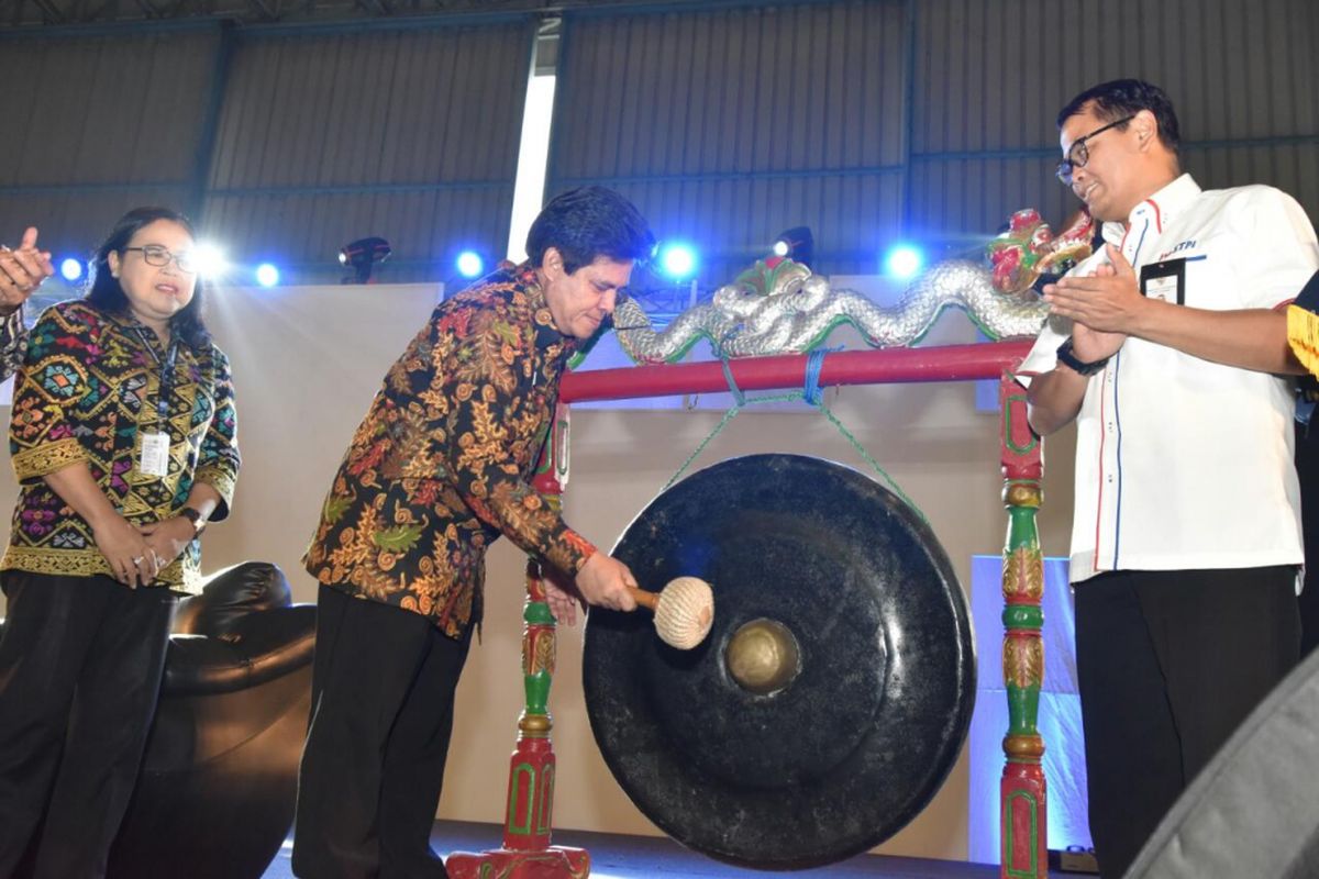Dirjen Perhubungan Udara, Agus Santoso, membuka rapat kerja nasional Ikatan Alumni STPI Curug, Jumat (4/5/2018)