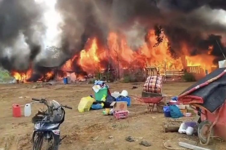 Mes Nakes dan Gudang Rumah Sakit di Pedalaman Mahakam Ulu Ludes Terbakar