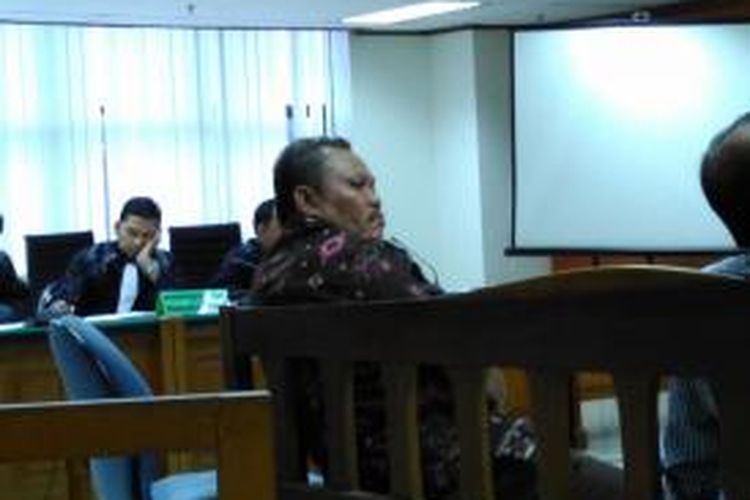 Mantan anggota Komisi VII DPR RI Johnny Allen bersaksi dalam sidang perkara mantan Ketua Komisi VII DPR RI Sutan Bhatoegana di Pengadilan Tipikor, Jakarta, Kamis (2/7/2015).