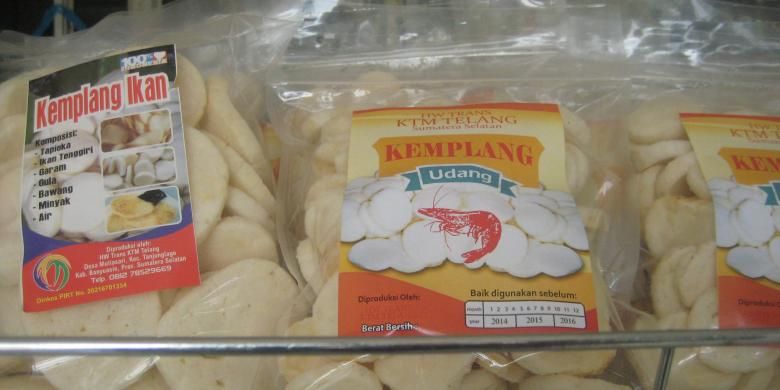 Di UKM Mart Kota Mandiri Terpadu (KTM) Telang, Kabupaten Banyuasin, Provinsi Sumatera Selatan,  warga menjual penganan khas produksi mereka seperti keripik pisang, keripik daun singkong, kemplang udang, dan kemplang ikan. 