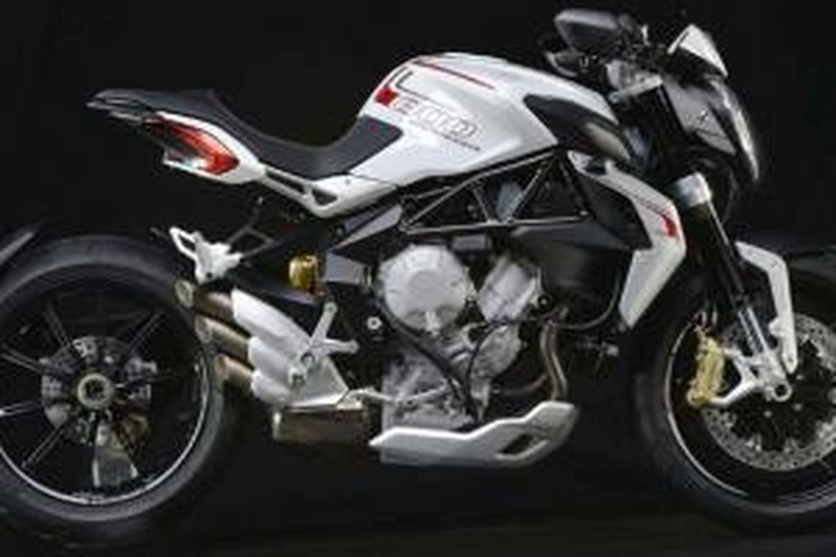 Dragster 800, varian terakhir mesin 800cc 3-silinder MV Agusta.